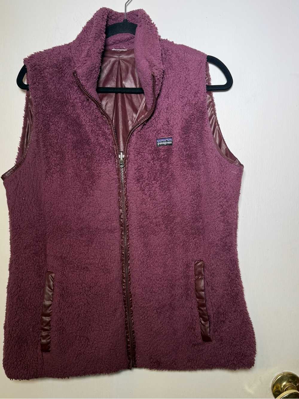 Patagonia Women’s Plush Fleece Vest in Plum Reversible Large